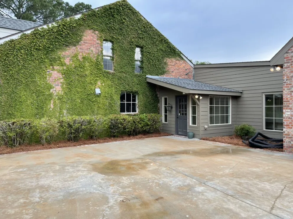 Expert landscape design in Saint Martinville, LA by Danity Lawn and Maintenance