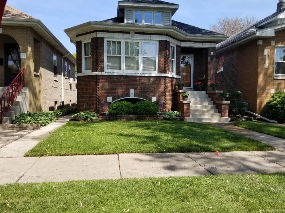 Top-rated residential landscaping experts serving Chicago, IL - Danny and Sons Irrigation and Landscaping