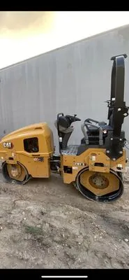 Danny heavy equipment operators Logo