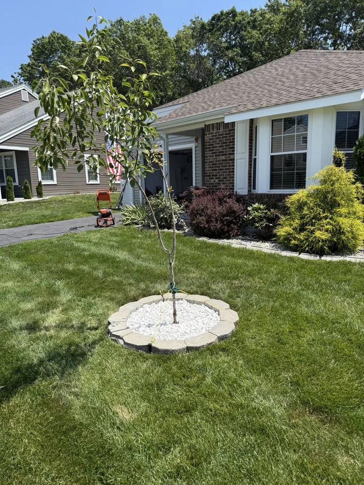 Expert garden landscaping in Manahawkin, NJ - Danny K’s Home & Yard Services