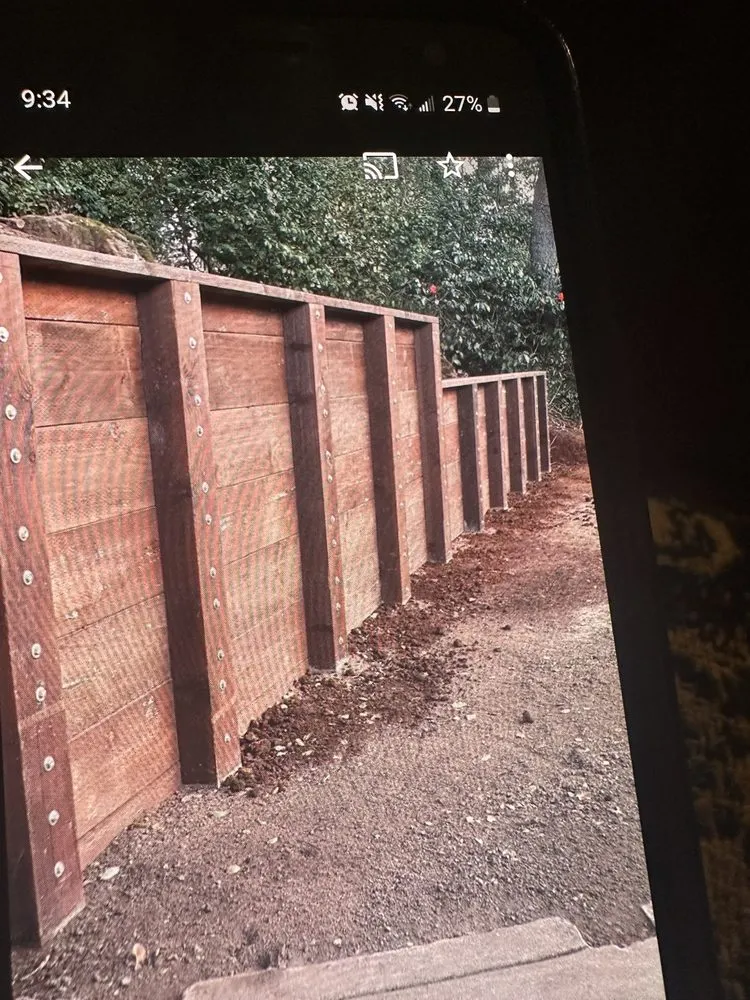 Custom yard maintenance for homes across Oakland, CA - Danny Landscape