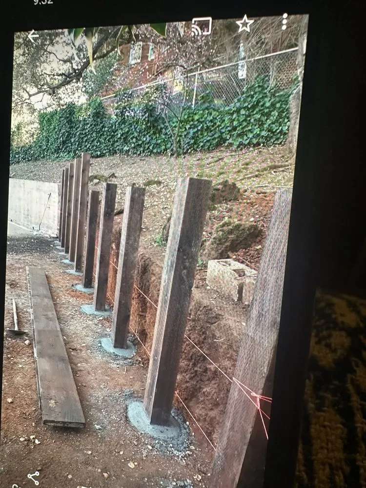 Custom outdoor landscaping in Oakland, CA by Danny Landscape