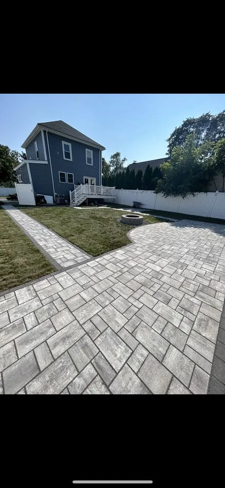 Custom lawn care service experts serving Lynn, MA - Danny Landscaping