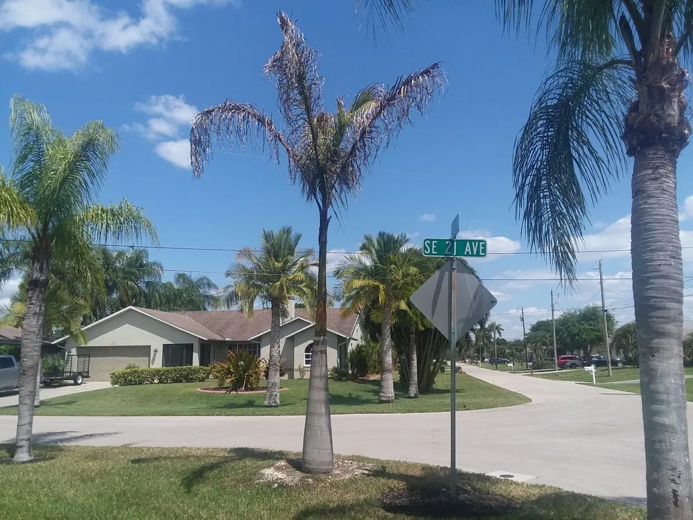 Expert lawn care service with custom design in Cape Coral, FL by Danny Yates Landscape Nursery