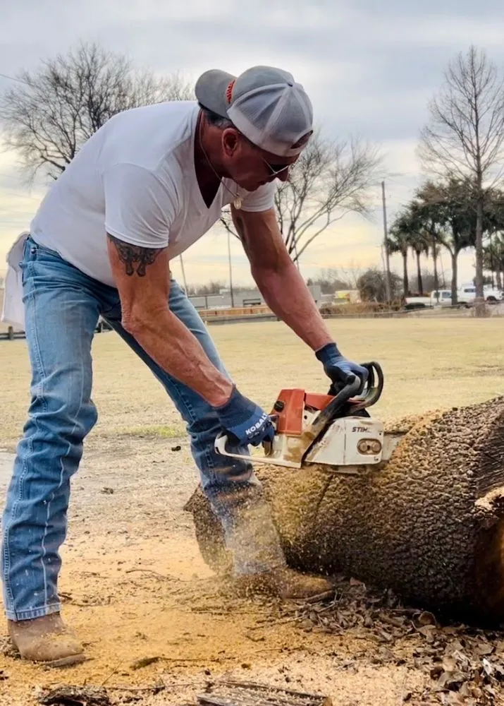 Local yard cleanup service for homes in Dallas, TX by Danny's Custom Landscaping & Woodchuck Firewood