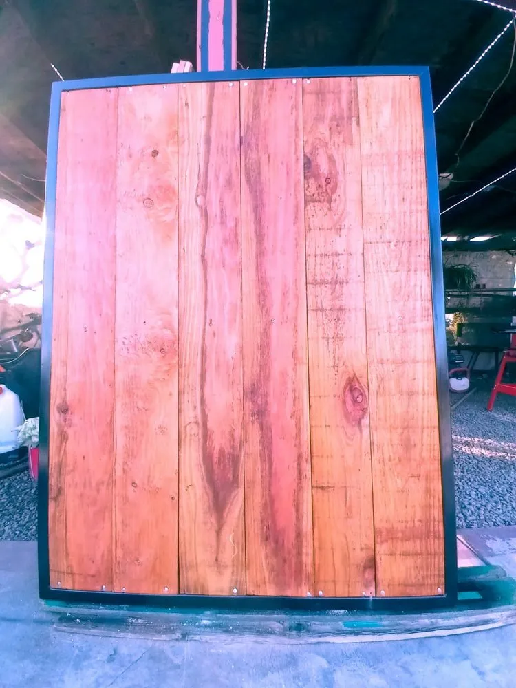 Reliable lawn mowing service for year-round maintenance in Atwater, CA by Danny’s Handyman Service