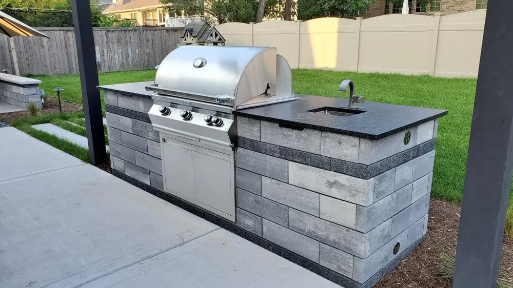 Custom landscaping services experts serving Holland, MI - Danny’s Landscaping