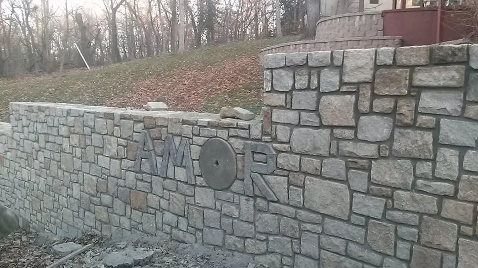 Local lawn care service experts serving Kansas City, KS - Danny’s Landscaping