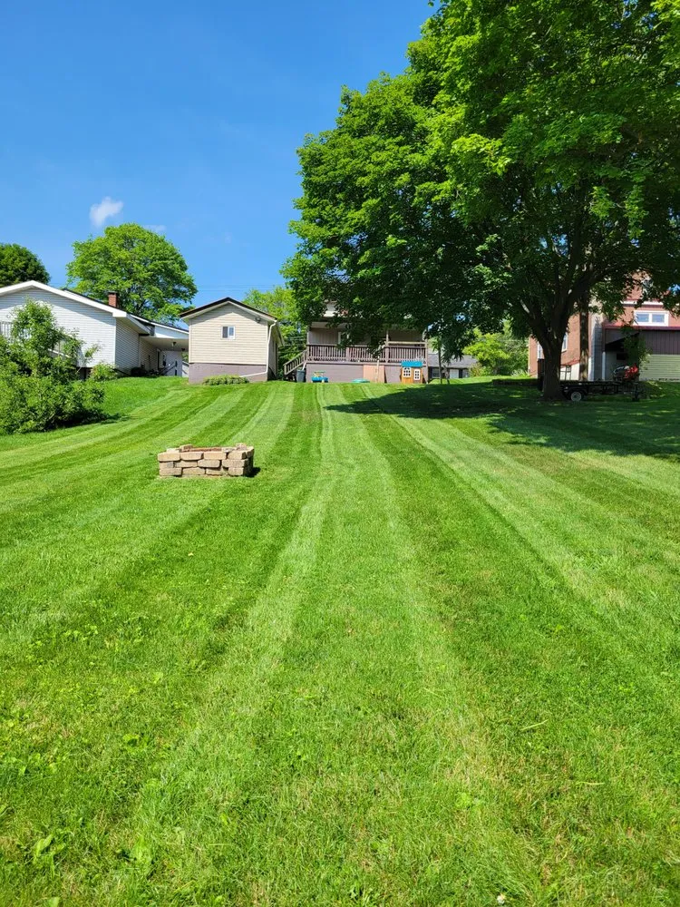 Reliable garden landscaping in Hyde, PA - Dano's Lawn Care