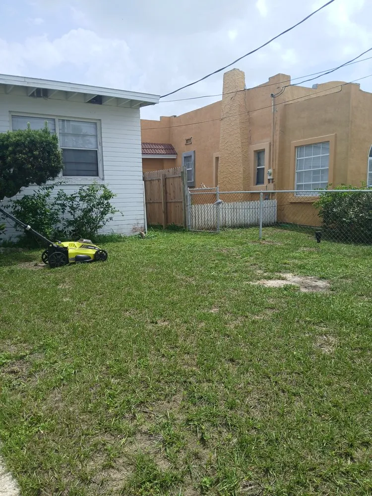 Trusted garden landscaping experts serving Daytona Beach, FL - Dans Affordable Lawn Care Services