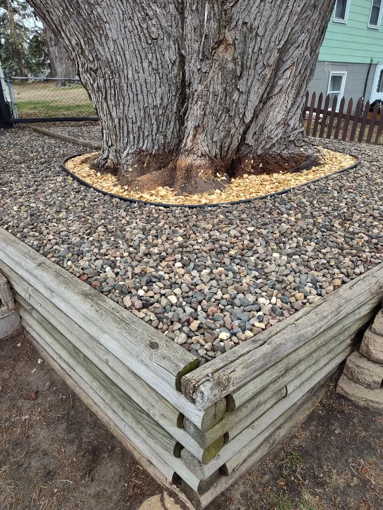 Affordable residential landscaping in Saint Paul, MN - Dan's Done Right Cleaning Services