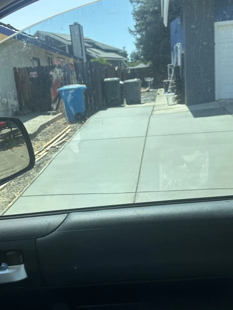 Reliable yard cleanup service for homes across Vacaville, CA - Dan’s Handyman Services