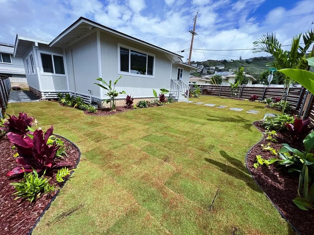 Expert landscaping services for year-round maintenance in Honolulu, HI by Dan's Landscape & Yard Maintenance