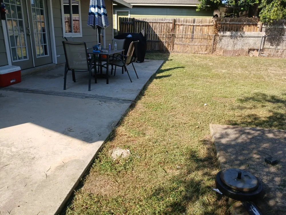 Professional garden landscaping in San Antonio, TX - Dan's Lawn Care & Pressure Washing