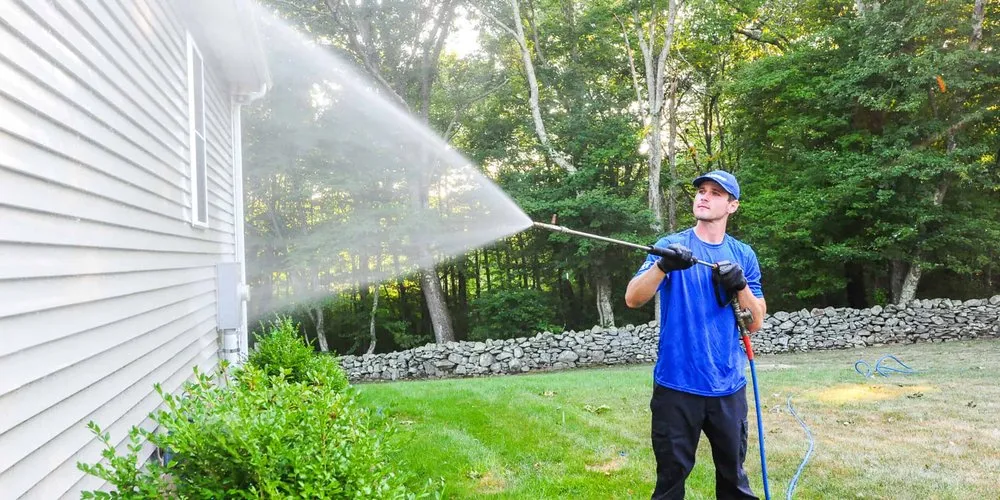 Custom outdoor landscaping in Nobleton, FL - Dans Lawn Care