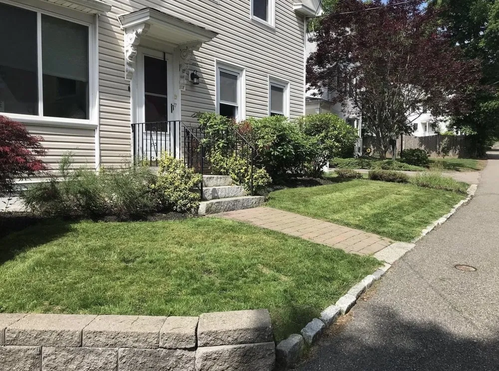 Professional lawn care service in Quincy, MA by Dan’s Lawn Care Quincy