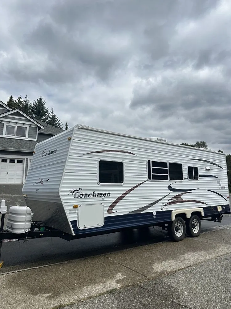 Trusted yard cleanup service in Renton, WA - Dan's Tidy Turf