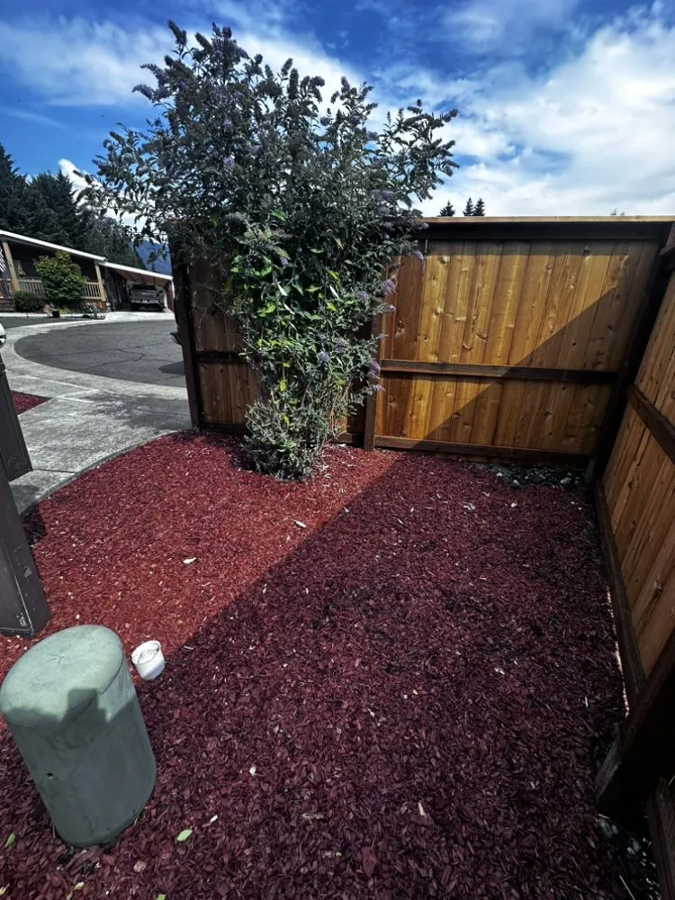 Affordable lawn mowing service with custom design in Myrtle Creek, OR by Dan's Tree Removal