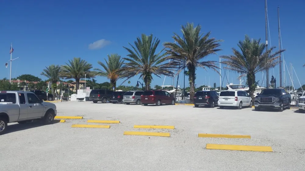 Trusted garden landscaping for beautiful yards in Venice, FL by Dan's Tree Service