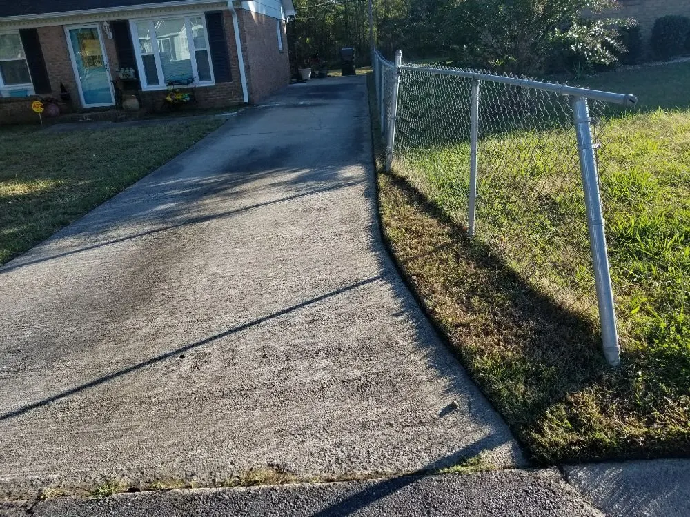 Trusted lawn mowing service in Rock Hill, SC - Dante Lawn Care Service