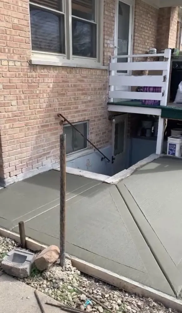 Professional yard cleanup service with custom design in Chicago, IL by Dante's Native Landscape Services