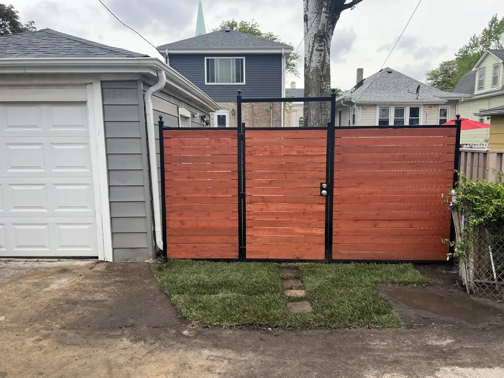 Local garden landscaping experts serving Chicago, IL - Dante's Native Landscape Services