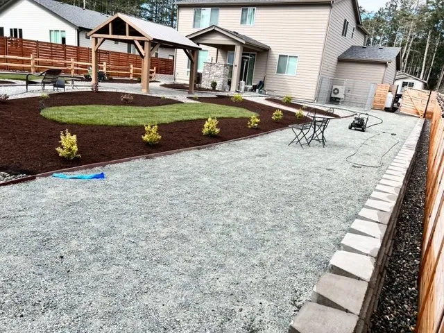 Custom residential landscaping in Mount Vernon, WA by Dany's Landscaping