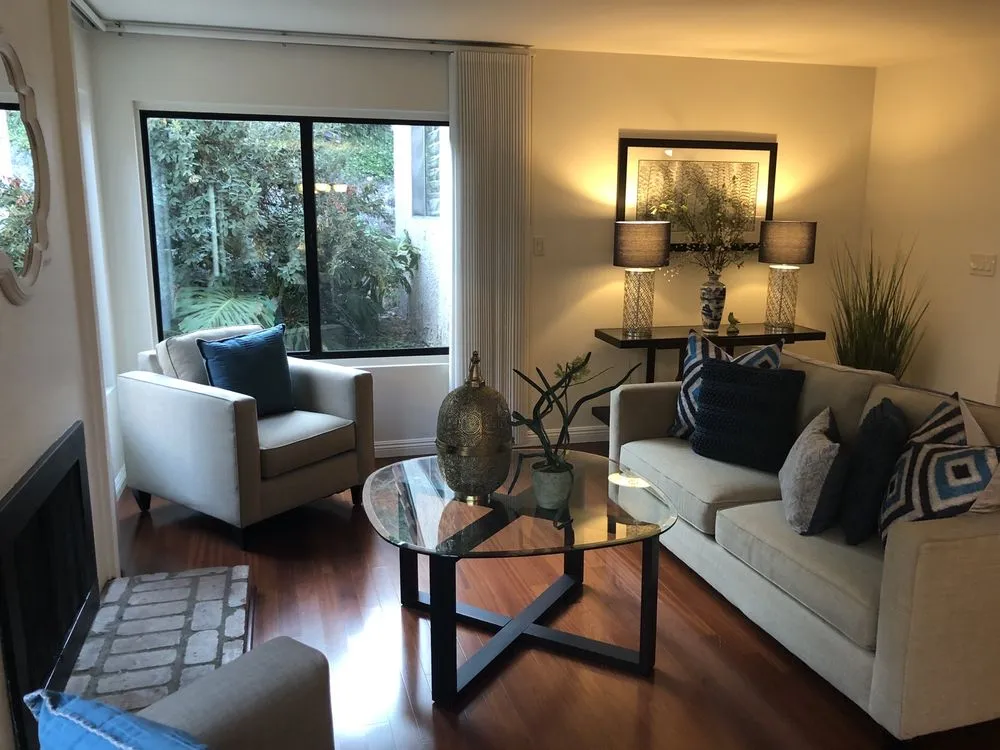 Trusted garden landscaping in Long Beach, CA by Dar Design