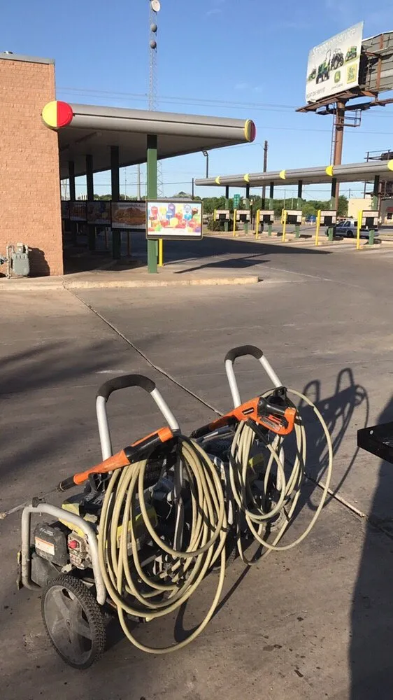 Local residential landscaping in San Antonio, TX - D.A.R. Lawn Service