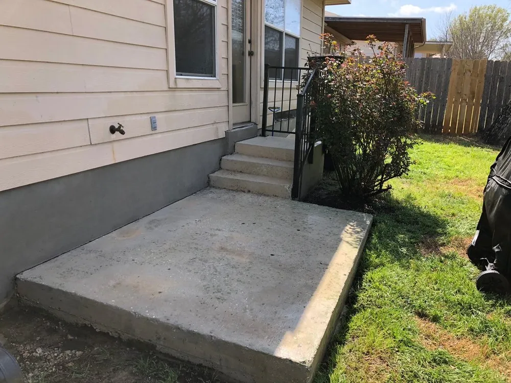 Expert landscaping services for homes in San Antonio, TX by D.A.R. Lawn Service