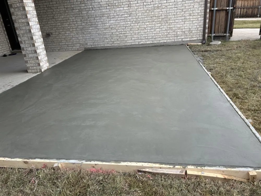 Top-rated yard cleanup service for year-round maintenance in McKinney, TX by Darby's Landscaping Services & Construction