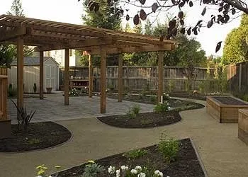 Local lawn mowing service experts serving Sonoma, CA - Darcy's Garden