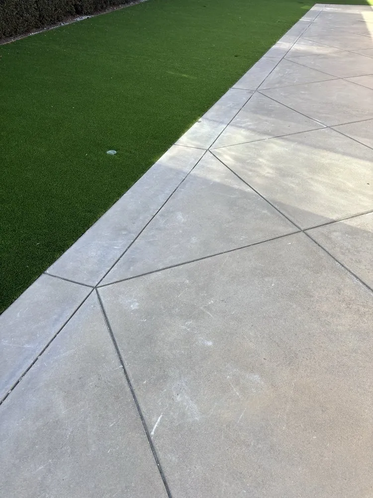 Reliable outdoor landscaping experts serving Rosemead, CA - Darey's Turf