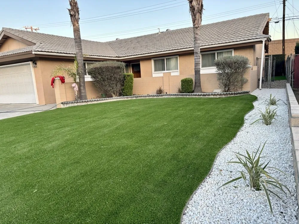 Trusted yard maintenance in Rosemead, CA - Darey's Turf