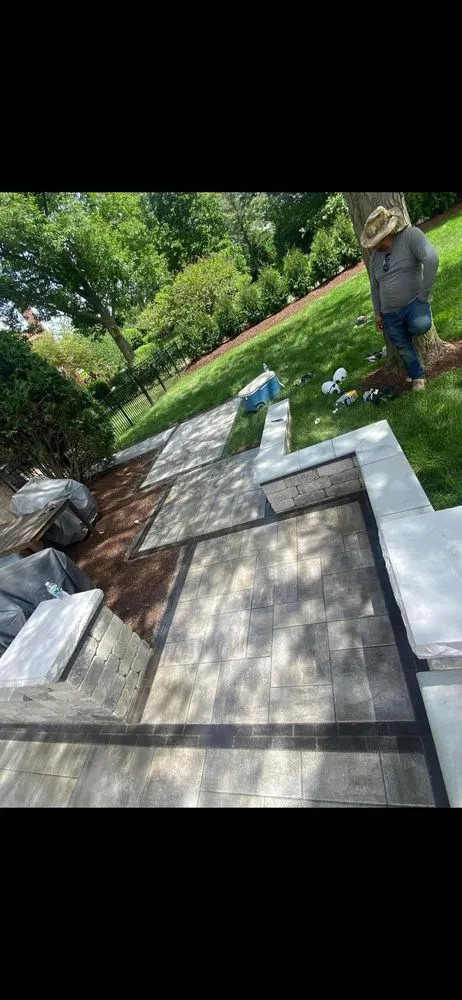 Top-rated residential landscaping in Lyons, IL by Dario Garcia Landscaping