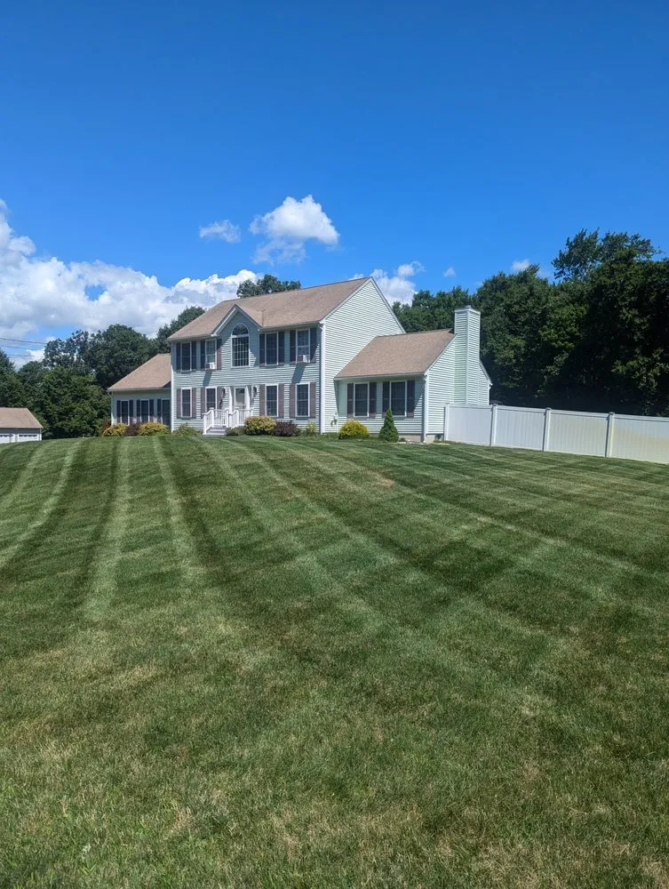 Local landscaping services near you in Raymond, NH by Darisse Landscape Maintenance