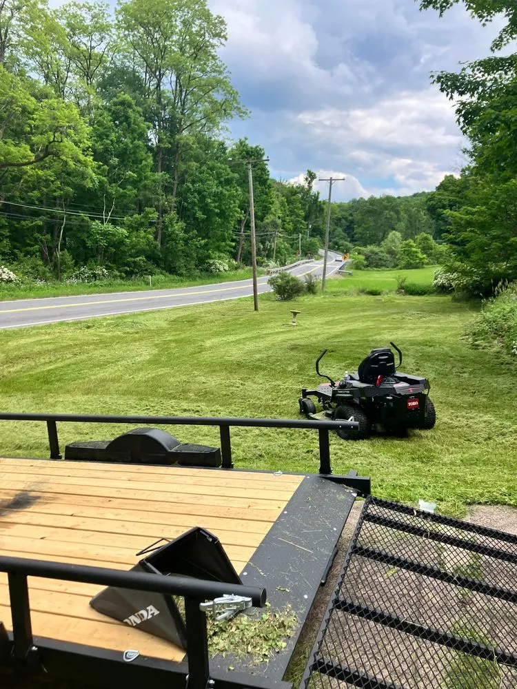 Custom yard cleanup service in Clarks Summit, PA by Darlings Lawn Care