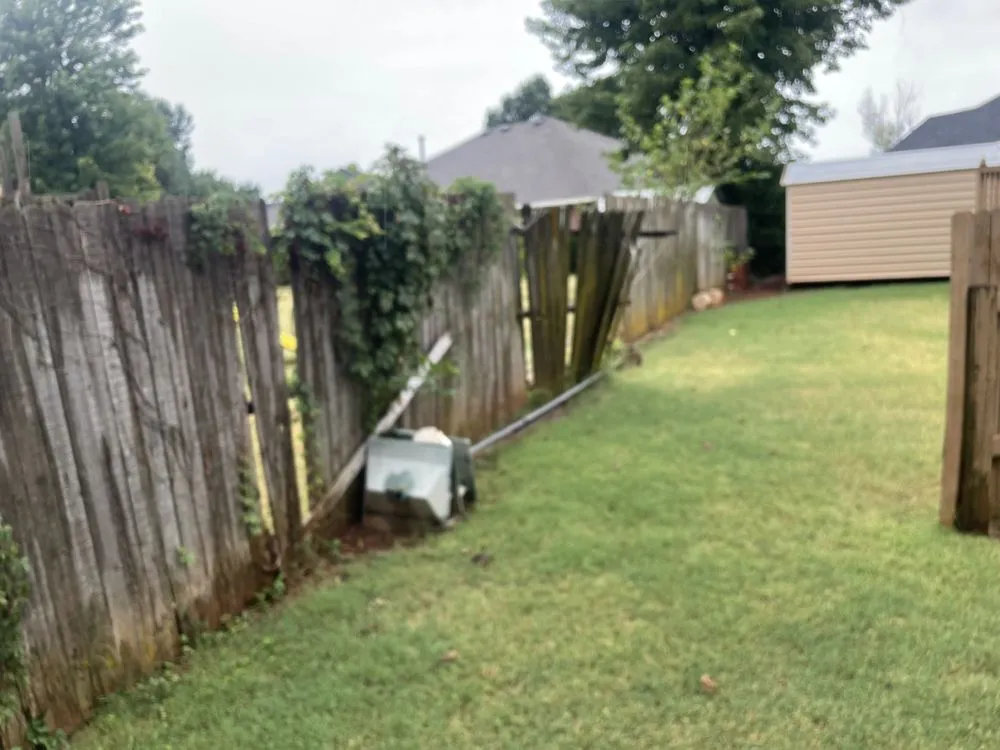 Professional yard cleanup service in Oklahoma City, OK - Darlings Outdoor Maintenance