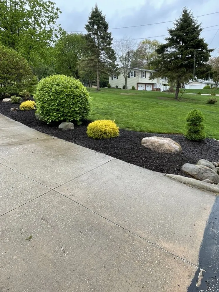 Top-rated landscaping services in Akron, OH by Darn Near Anything Lawn Care Service