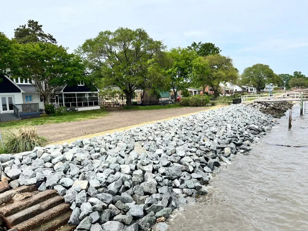 Top-rated yard maintenance with custom design across Hampton, VA - Darnell Landscaping