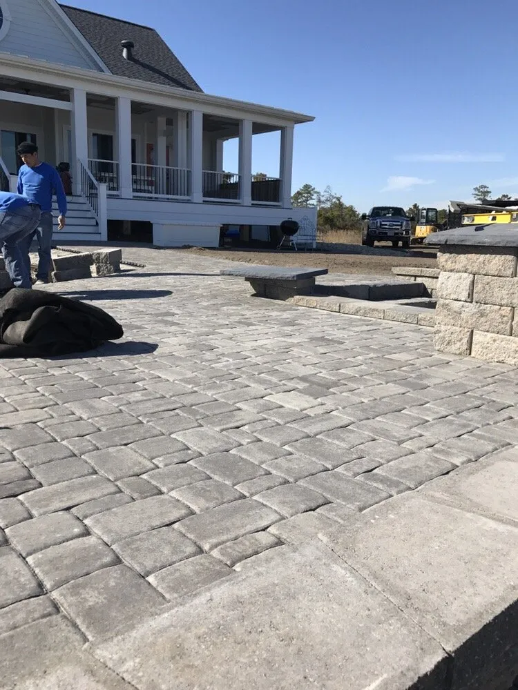 Local yard cleanup service in Hampton, VA by Darnell Landscaping