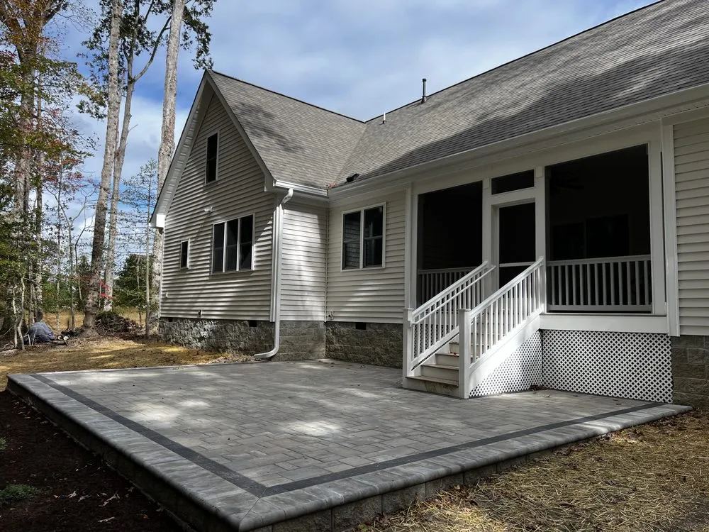 Top-rated lawn care service experts serving Hampton, VA - Darnell Landscaping