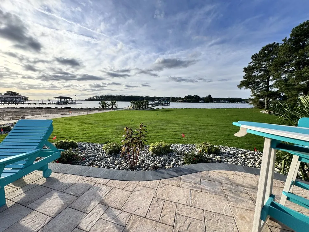 Custom garden landscaping in Hampton, VA - Darnell Landscaping