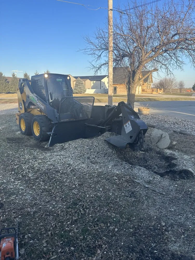 Expert yard maintenance in Manson, IA - Darr Lawn Service