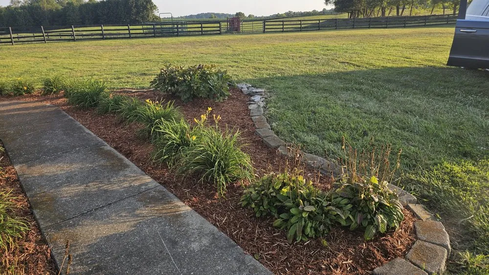 Trusted residential landscaping in Floyds Knobs, IN - Darrells Do It All Service