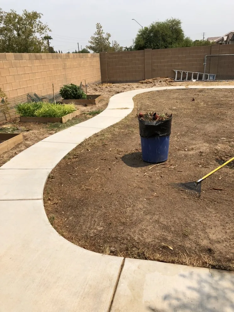 Custom lawn mowing service in Buckeye, AZ - Darren and Son Lawn Care