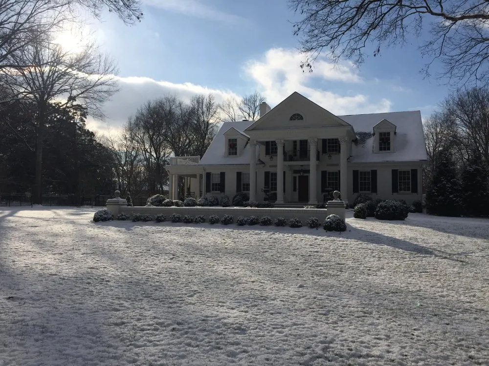 Custom outdoor landscaping in Nashville, TN - Darren Bishop Landscape-Design