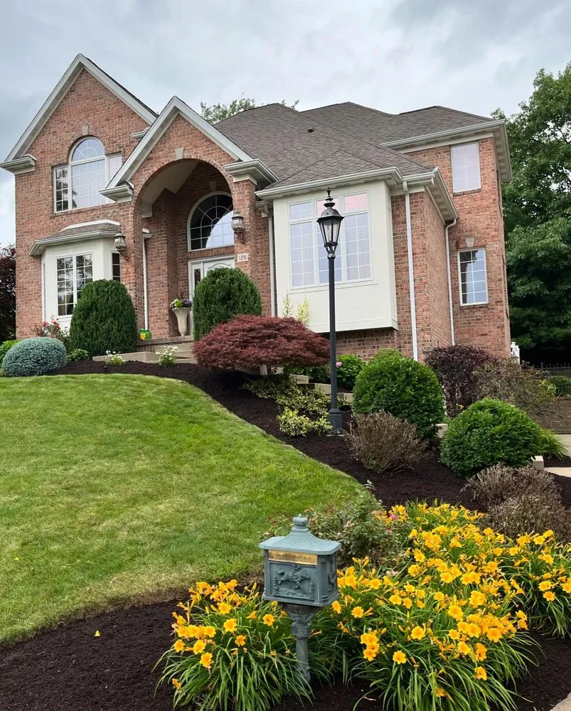 Custom outdoor landscaping experts serving McMurray, PA - D'Arrigo Landscaping