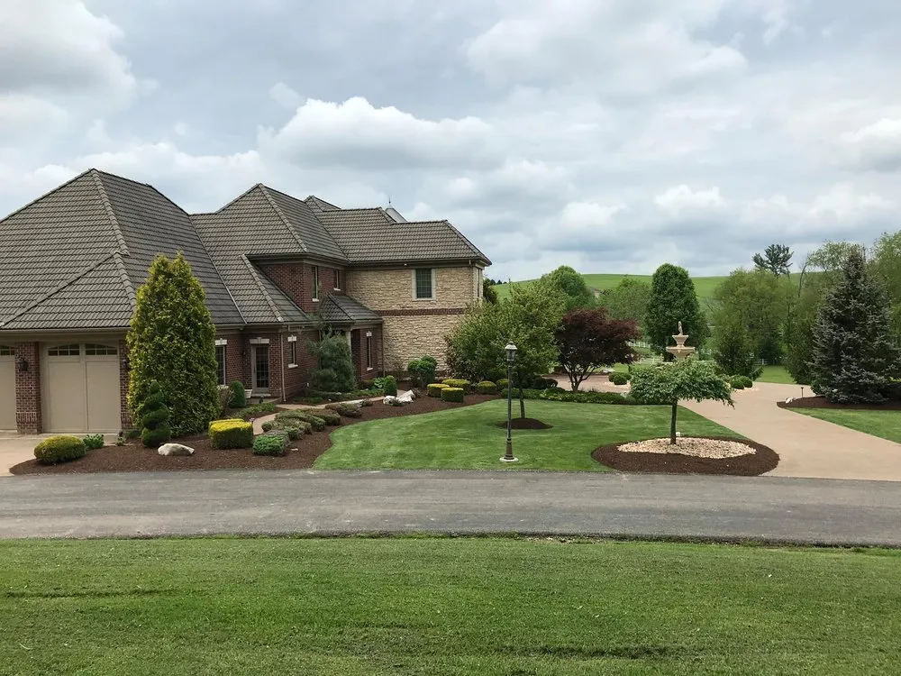 Expert residential landscaping experts serving McMurray, PA - D'Arrigo Landscaping