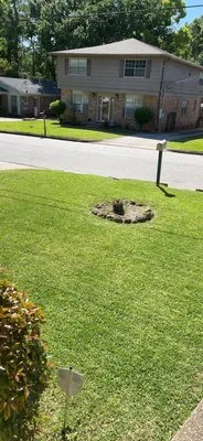 Darryl and Harold custom cuts Logo